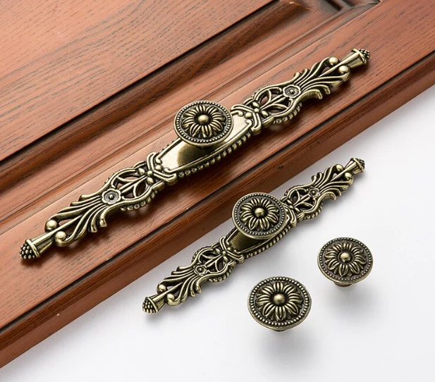 Mâner N06561-2 Small Knob YAB 3