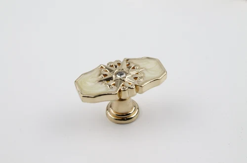 Mâner N06630 Knob Chihlimbar Galben