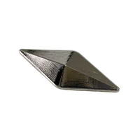 Nasture Metal Piramidal Argintiu