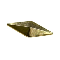 Nasture Metal Piramidal Auriu